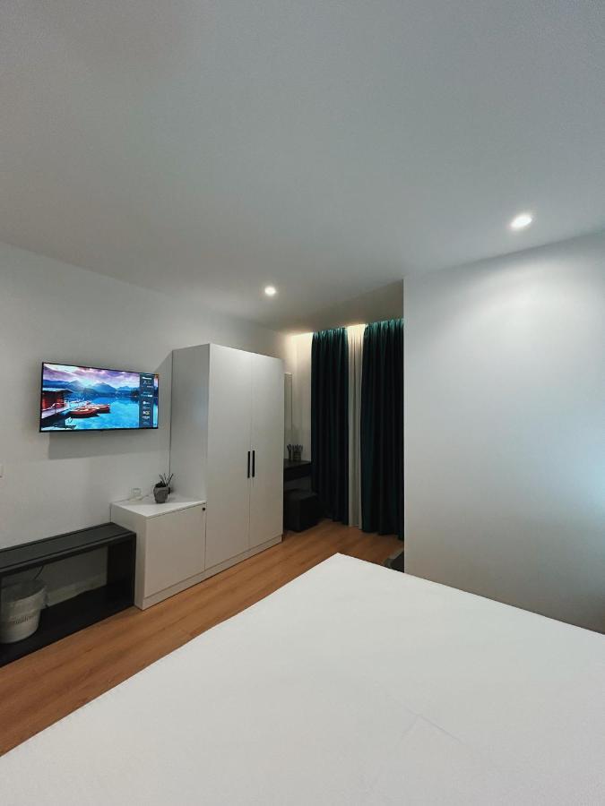 Clinton Tirana Inn Екстериор снимка