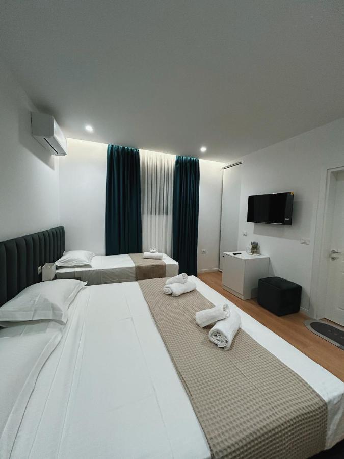 Clinton Tirana Inn Екстериор снимка