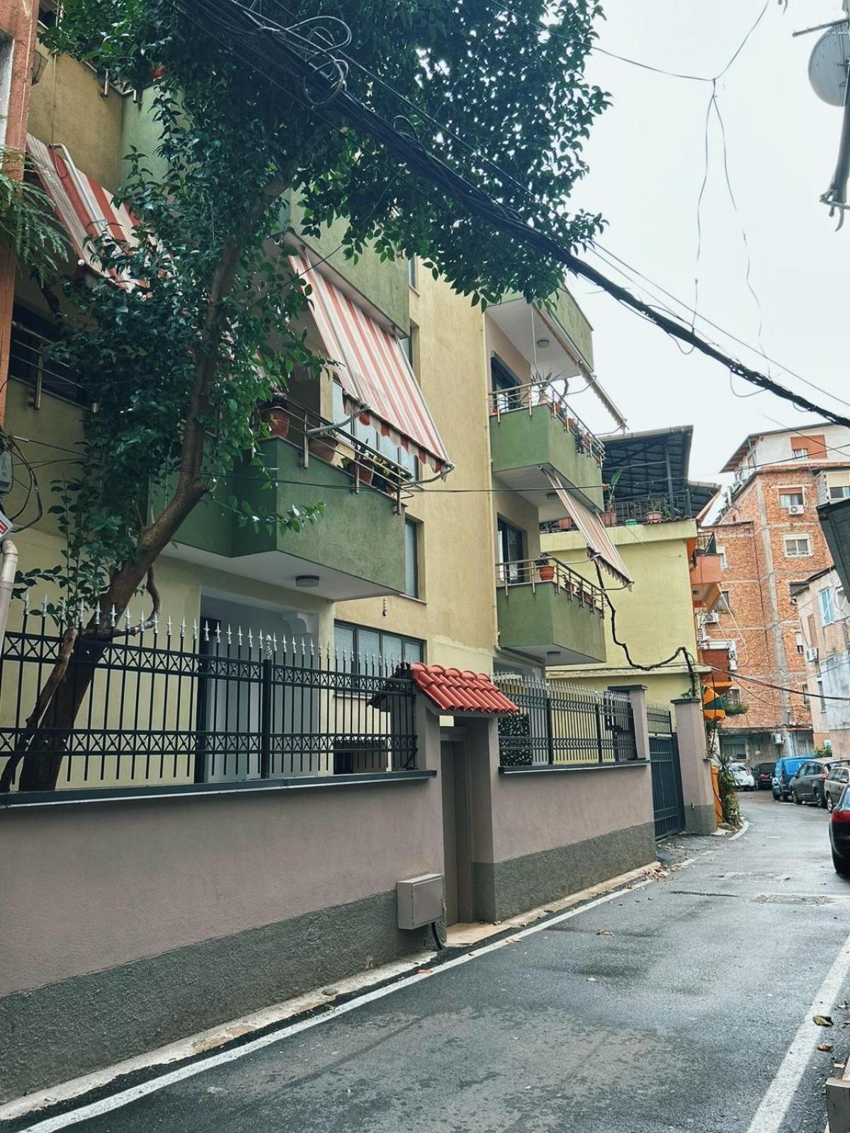 Clinton Tirana Inn Екстериор снимка