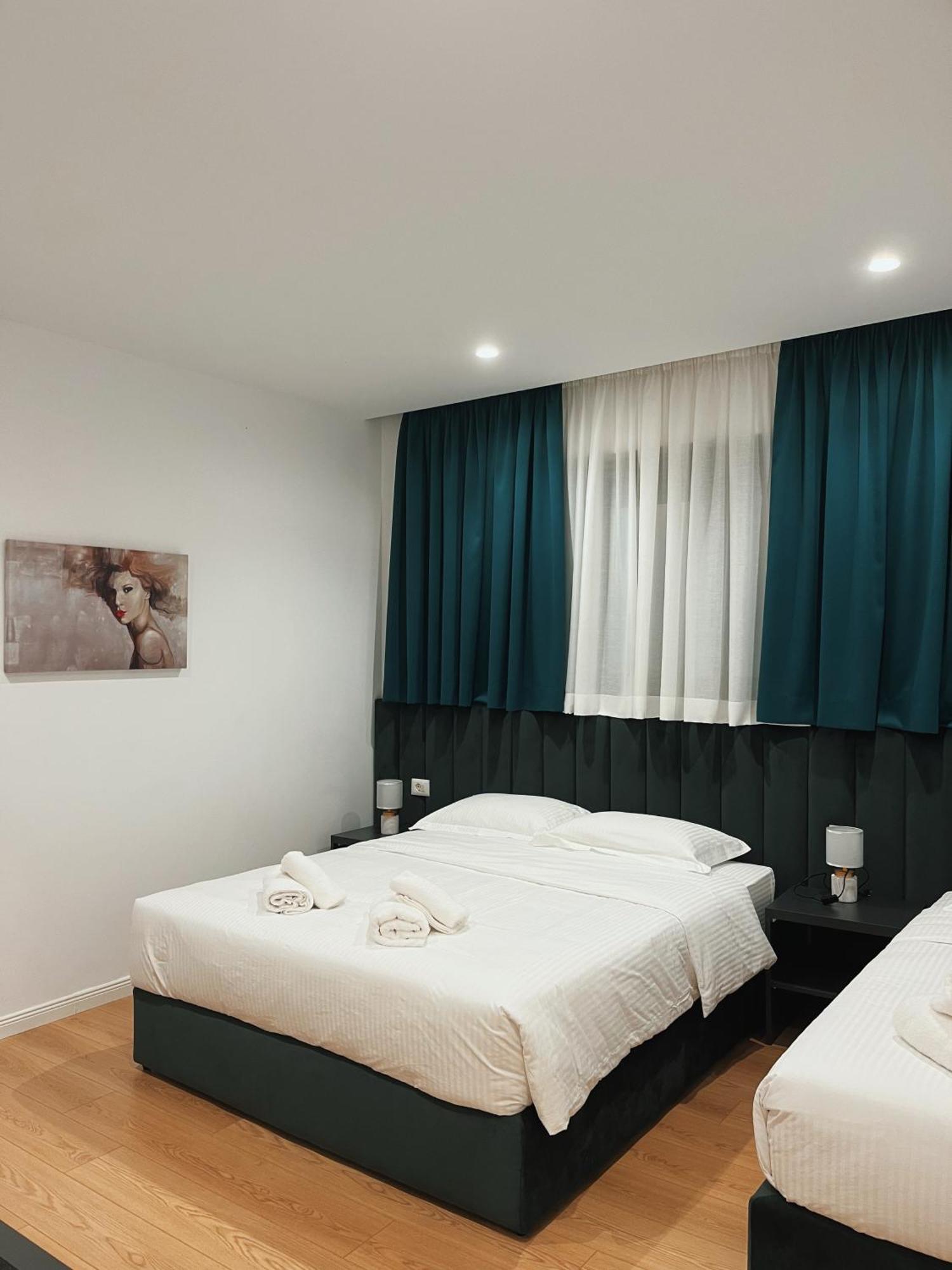 Clinton Tirana Inn Екстериор снимка