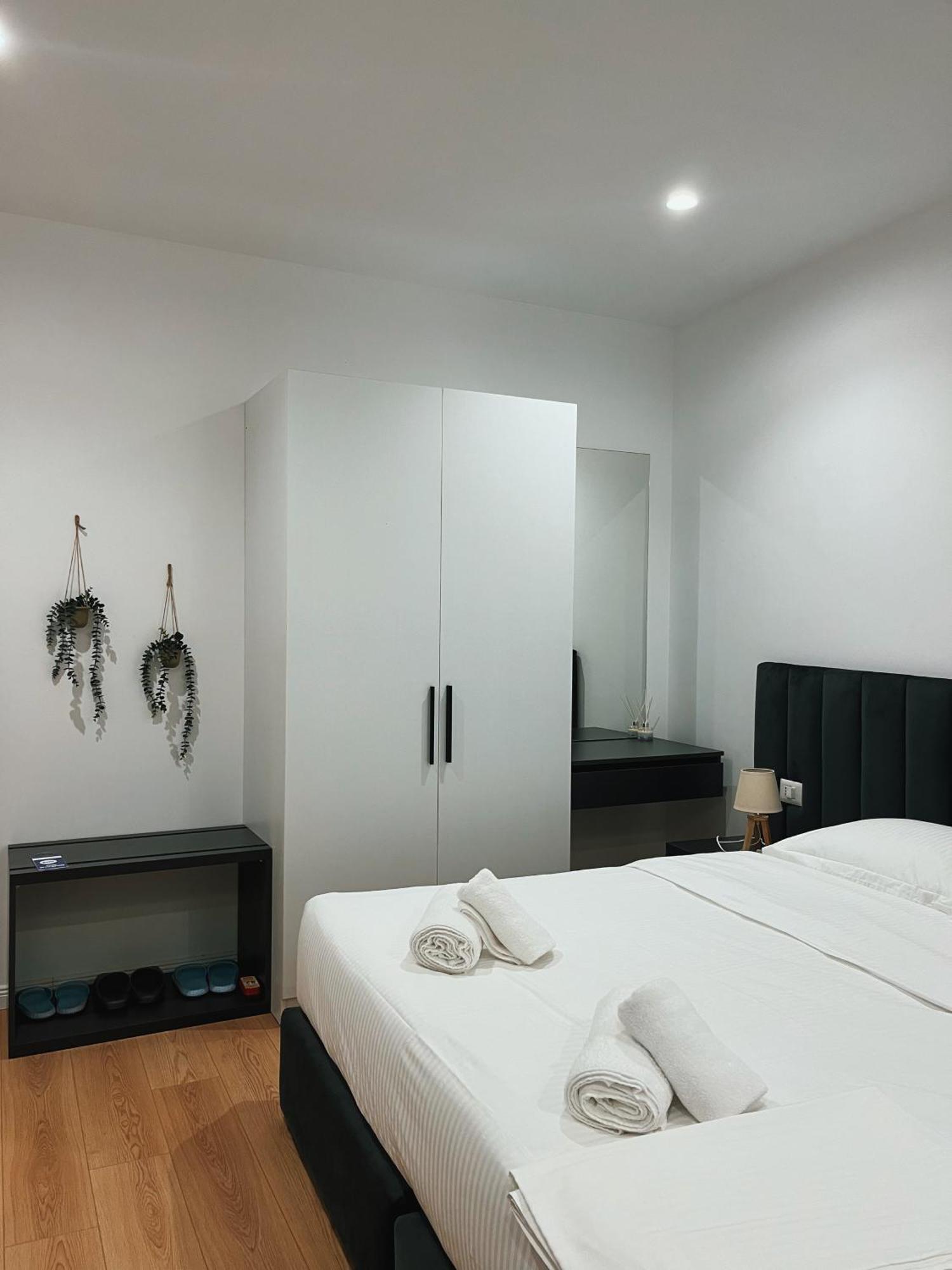 Clinton Tirana Inn Екстериор снимка