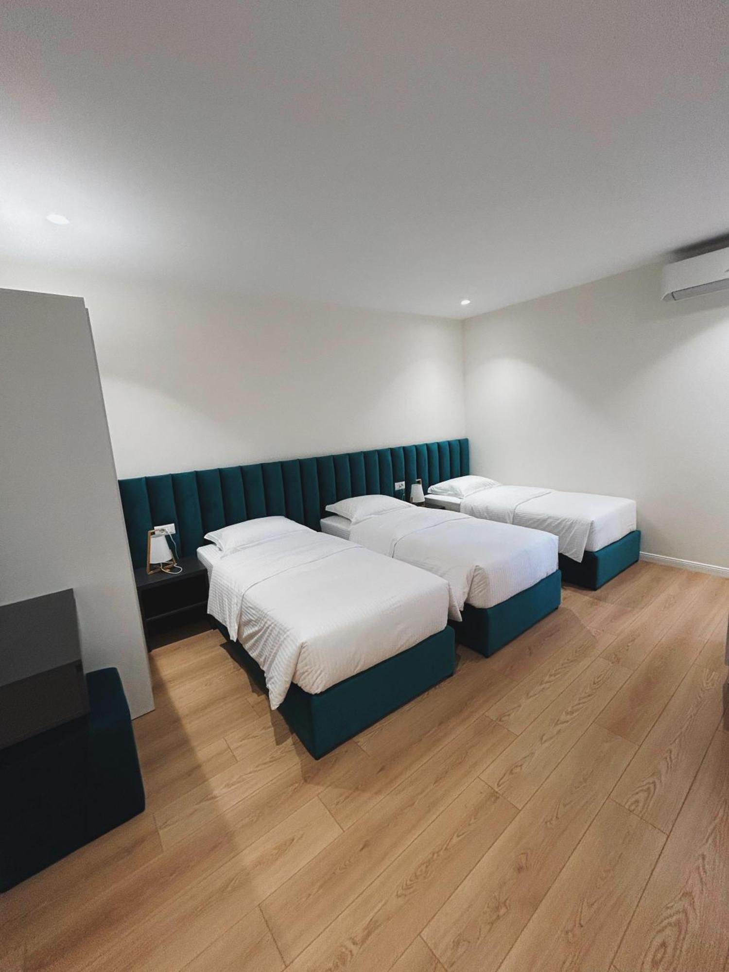 Clinton Tirana Inn Екстериор снимка