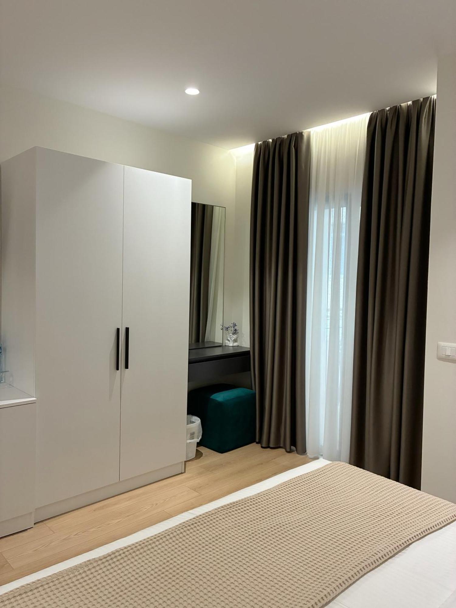 Clinton Tirana Inn Екстериор снимка